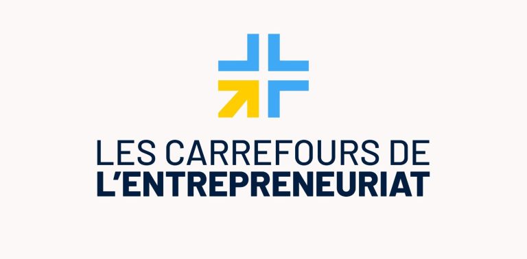 Les Carrefours de l'Entrepreneuriat Logo des Carrefours de l'Entrepreneuriat, avec des flèches et le texte en bleu et noir.